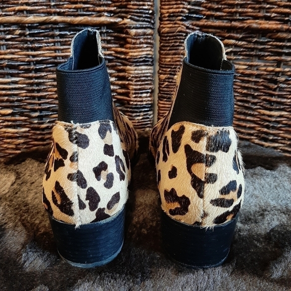 Steve Madden Palace Cow Hair Leopard Animal Print Western Booties 6 Tan Boho Fur - Picture 4 of 9